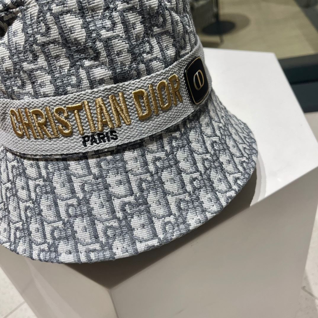 Christian Dior Caps